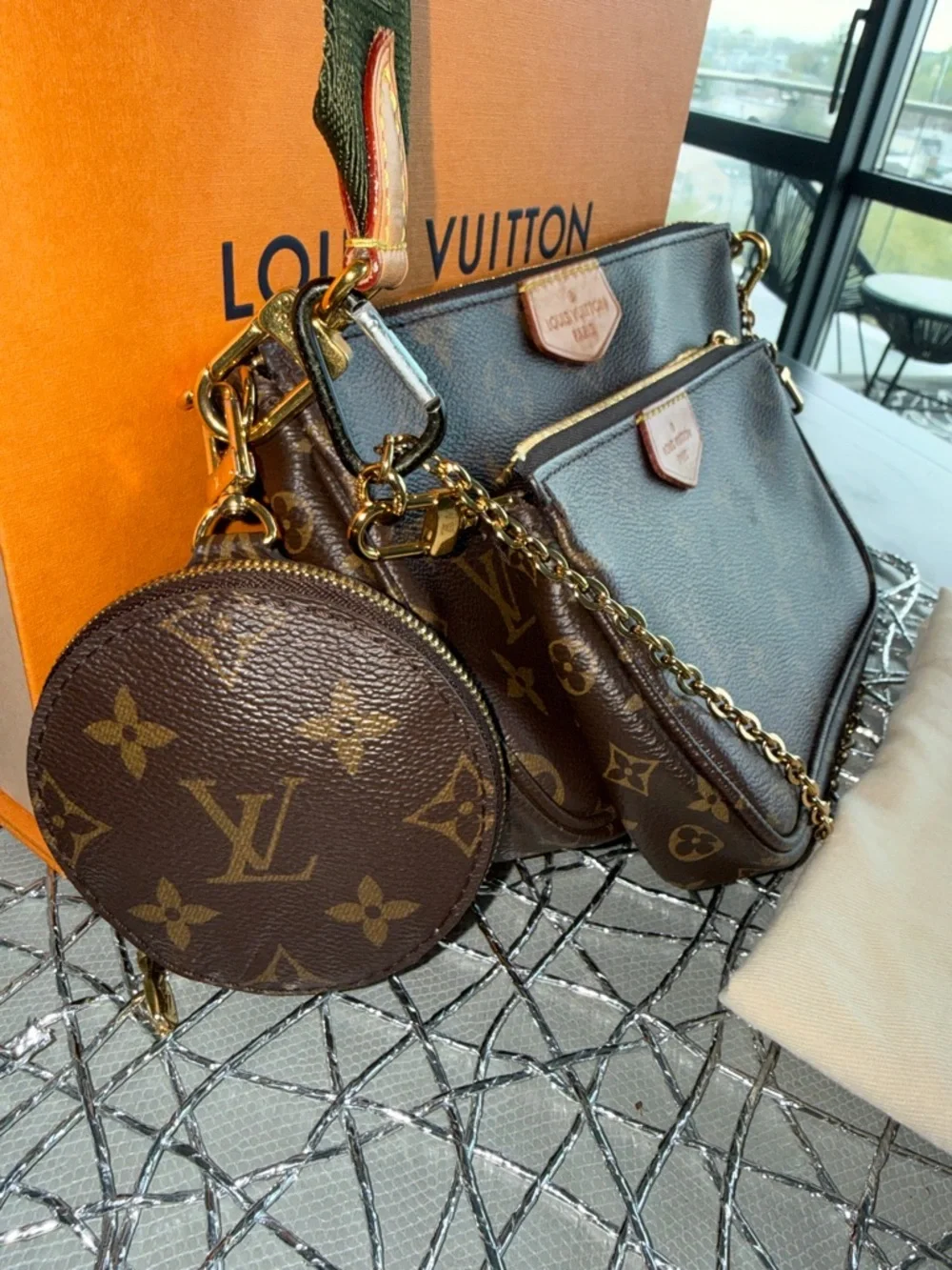 Louis Vuitton Monogram Multi Pochette Crossbody - Brown with Gold Hardware - Picture 4 of 11